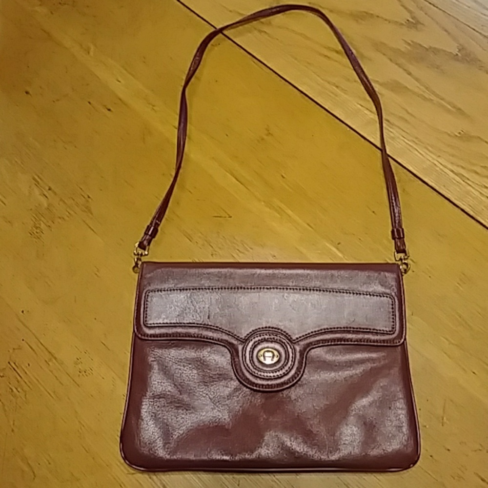 Etienne Aigner Vintage Purse *Maroon*